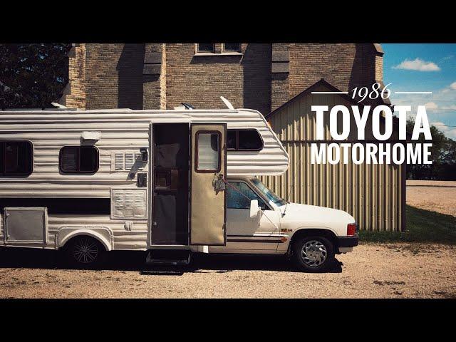 New to RV Life | A Tour of My 1986 Toyota Motorhome