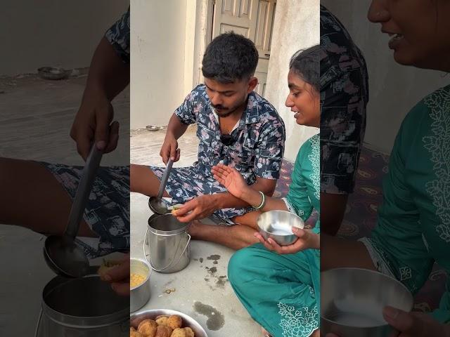 Aise kon khilata hai  #heenaprajapati #youtubeshorts #trending #vlog #panipuri