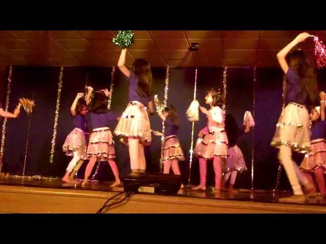 Awara Bhanvare by girls of S N Kansagra std1