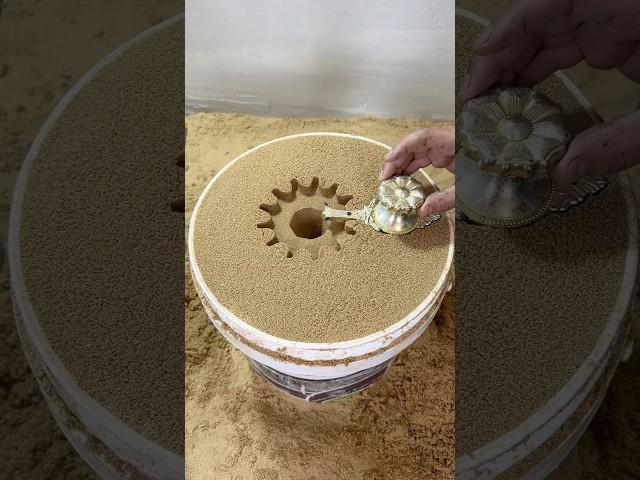 ‎‏‎‏‎‏The art of shaping metals on sand is satisfying and relaxing