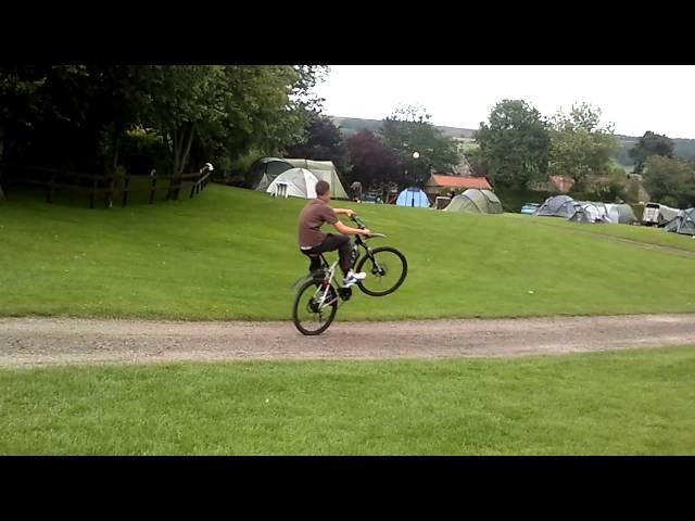 tom rudd wheelieing gt agresser xc3