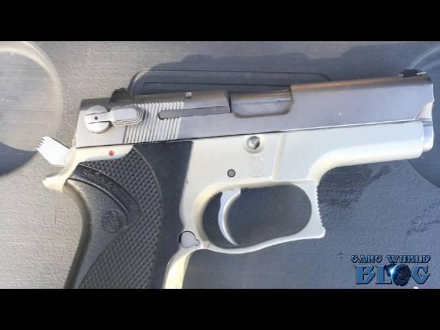 Gang member arrested after running from officers, dropping loaded gun in Bakersfield, Ca