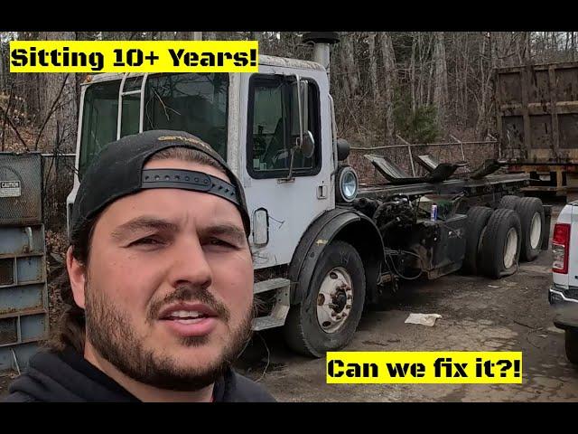 Can we RESURRECT this SCRAP Roll-off truck?!