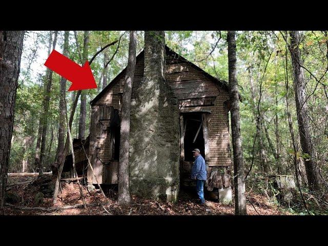 SO CREEPY WE RAN! Mysterious Abandoned House Found In The Woods Of Georgia!