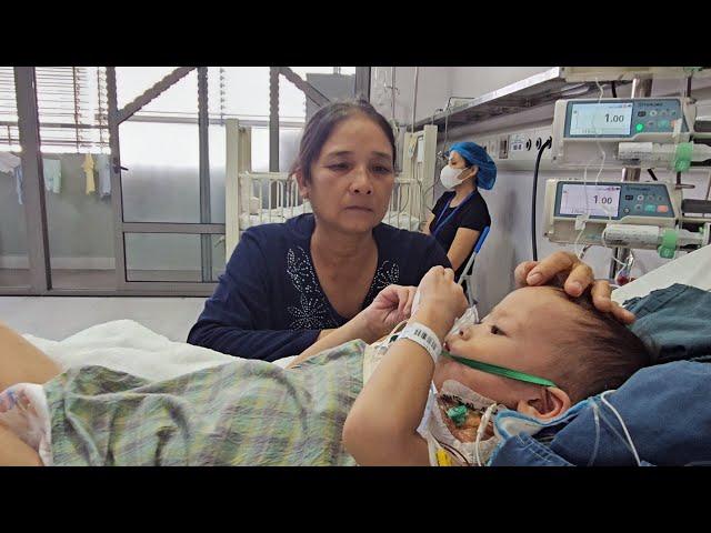 The landlady comes to the city to help Duyen care for baby nguyen​