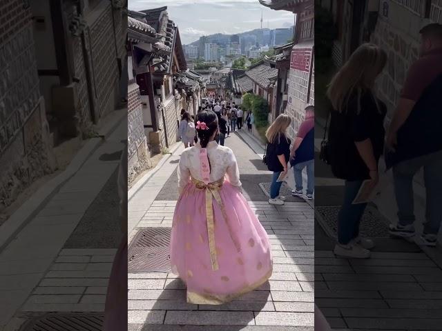 第二次穿漢服～ #韓服 #韓國 #北村韓屋村 #대한민국 #북촌한옥마을 #한복 #Hanbok #korea #Bukchon Hanok Village