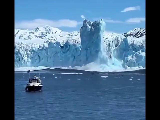 لحظه آب شدن یخ های قطب شمال (#Moment of melting Arctic ice)