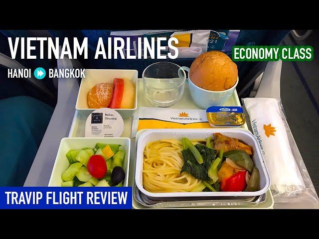 VIETNAM AIRLINES yummy dinner from Hanoi to Bangkok | Travip Flight Review