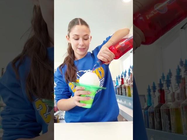 Make snowcone with me  #work #manager #snowcone #shaveice #snowconemachine #pouring #tropical #asmr