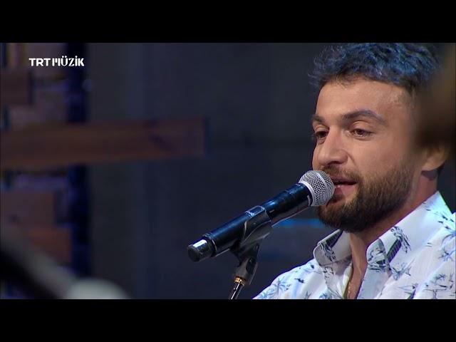 Umut Sülünoğlu - Dam Başında Oturur