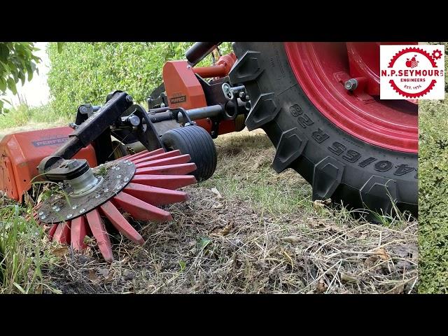 Perfect van Wamel's mechanical orchard weeder, the Terra Ranger.