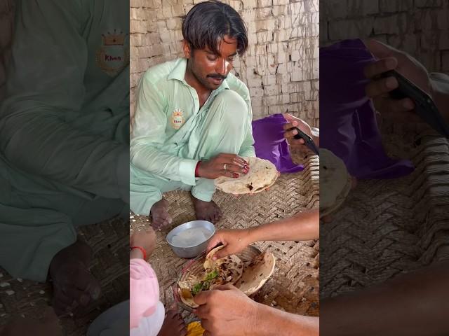 Desert Village Lifestyle | Desert people making roti #morningroutine #viral #shorts