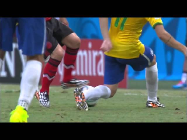 Andrés Guardado skills vs Brazil - HD