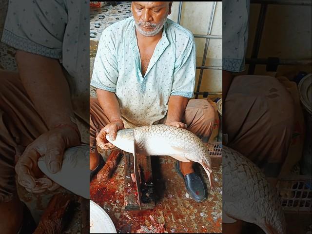 Fastest big size glass carp fish cutting skills #expertfishcutterinfishmarket