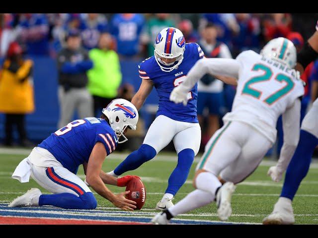  Tyler Bass hits 61-yard field goal to lift Bills past Dolphins, take full control of AFC East