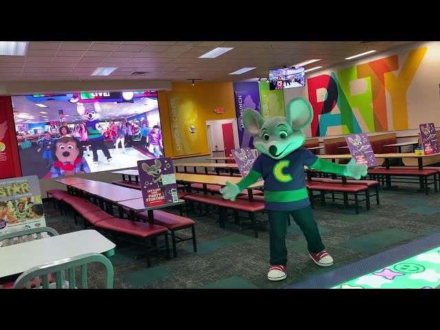 Chuck E. Live! - Me & My Friends Full Performance 02