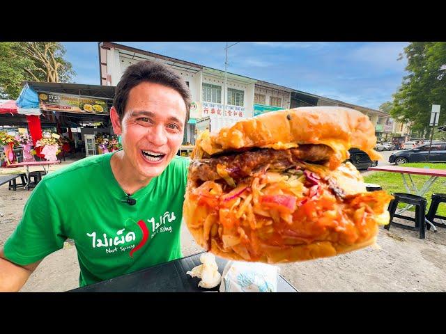 I Tried the Craziest Street Burgers in Penang, Malaysia!!