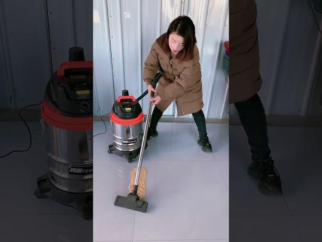 Part 176 Tengba 3200W high-power household and commercial vacuum cleaner One machine in hand.