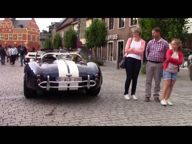 Ferrari's arriving on Ferrari day at Cars and Coffee Peer