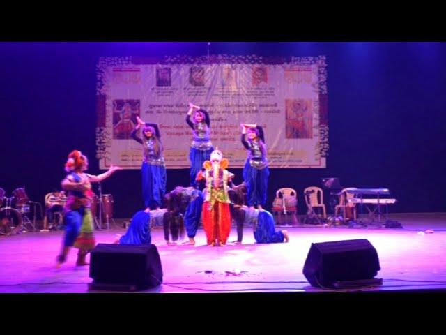 Twisha Vyas and group dance performance on Ganpati filmy song