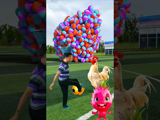 The mascot vibrato assistant placedonthe football field is popular,co-produced,creative new spe