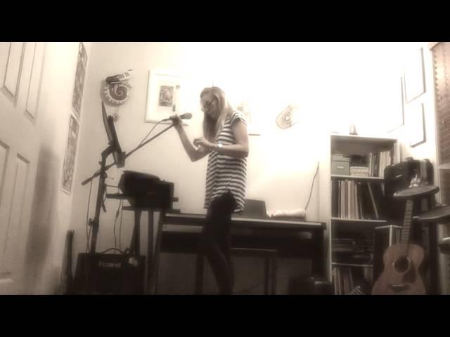 Edelyn - 'We Found Love' + 'Sky Full of Stars' Loop Mash Up