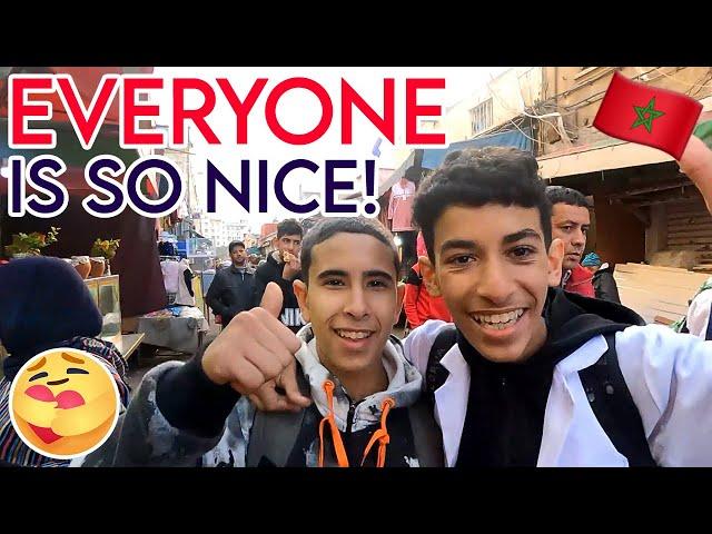 Casablanca's Citizens are UNBELIEVABLY Friendly! (P.S. I Love Morocco)