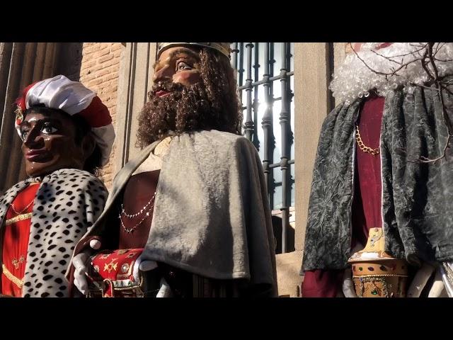 Gigante y Cabezudos Reyes Magos Alcalá de Henares 2019 comparsa navidad