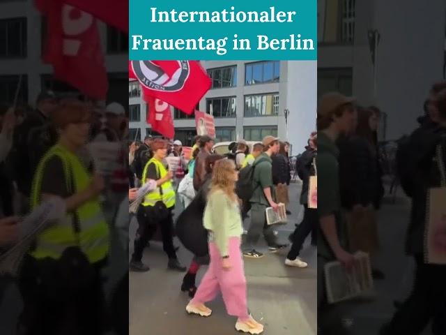 Internationaler Frauentag in Berlin | Republic News Deutsch| AQ1E