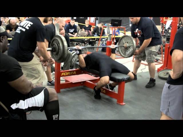 Paul Nguyen 325lb Bench press