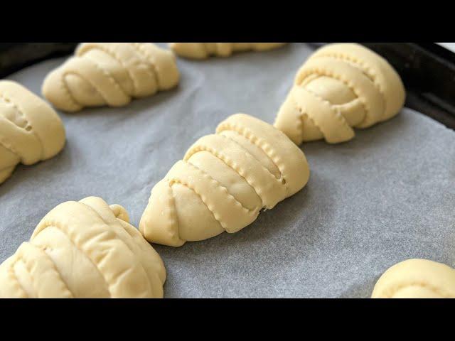 If you have some JAM at home, make these super soft and fluffy bread rolls.