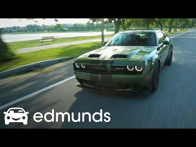 Is the 2019 Dodge Challenger SRT Hellcat Redeye Worth an Extra $10K?