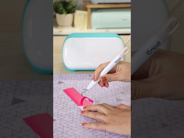 Cricut Anti Valentine's Bookmarks