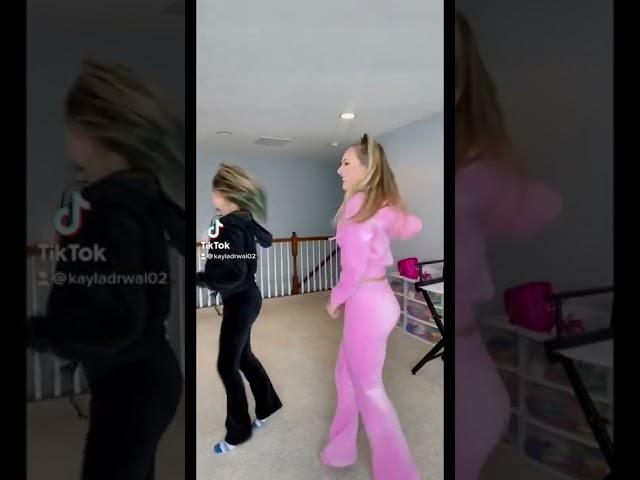 KALLI & KAYLA TIKTOK DANCE “I’M UP” 