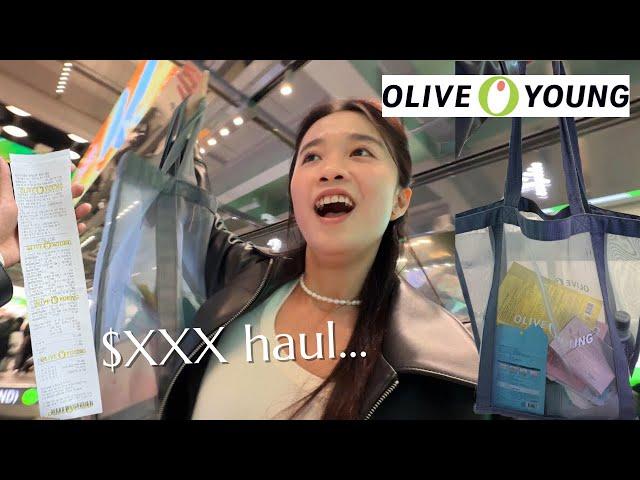 SHOPPING in OLIVE YOUNG KOREA  big sale at oliveyoung! Autumn makeup+skincare haul跟著路人買  韓國歐膩好會買