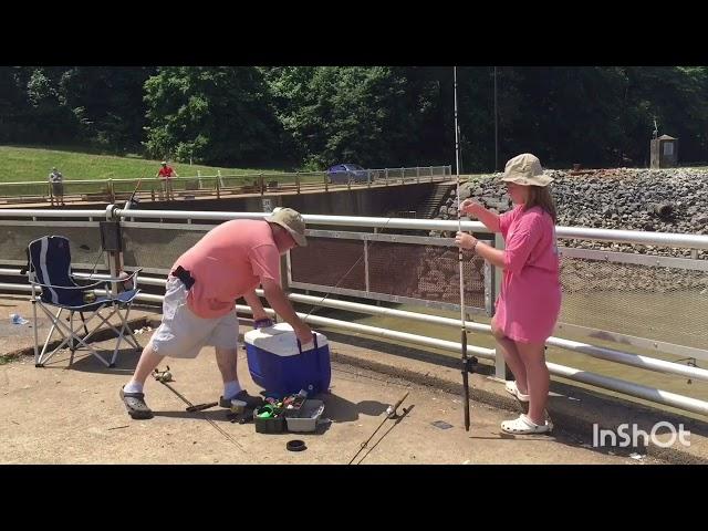 Spillway fishing at Grenada Lake @downsfamilybullies7123