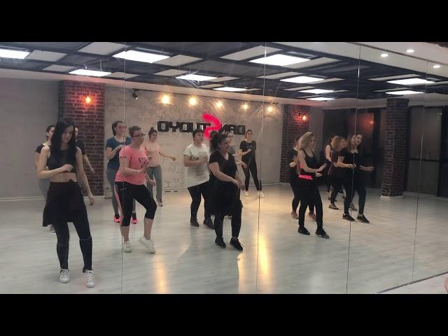Zumba Mambo No 5