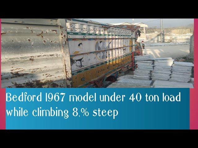 1967 Bedford truck under boulders | 8%Steep climbing