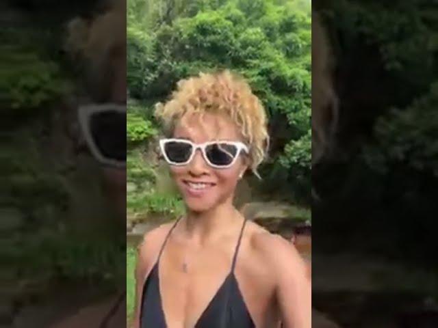 DeeDee The Explorer is live