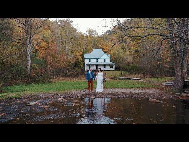 Fall adventure elopement at Great Smoky Mountains National Park  |  Simply Eloped