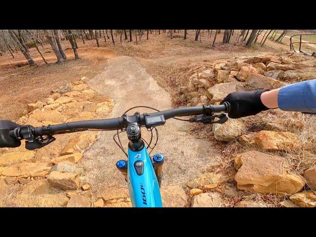 NEW BIGGER and BETTER Oz Trails - Centennial Park - 25min from Bentonville - The Oz Life