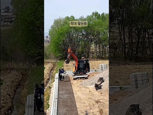 힘 안든일 있다냐.                    #굴삭기#축대 #삶