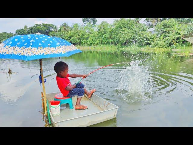 Best hook fishing video - traditional little boy catching big fish by hook - Fish King Bd