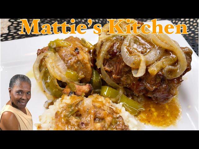 How to Make Old Fashion Oxtails | Oxtails and Gravy Recipe | Mattie’s Kitchen