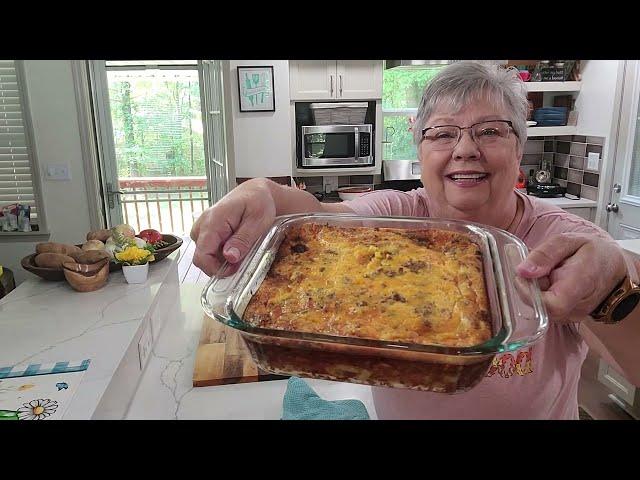 Breakfast Casserole, quick, easy, and delicious