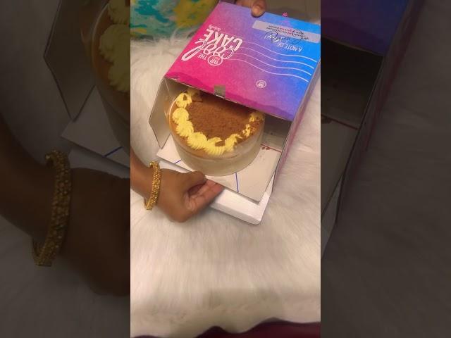 Unboxing BR Lotus Biscoff Cake #shorts #cake #unboxing