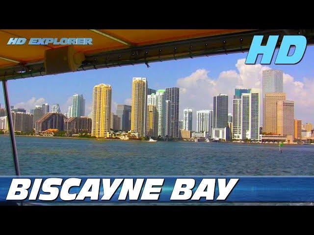 Sightseeing cruise on Biscayne Bay (Miami, Florida - USA)