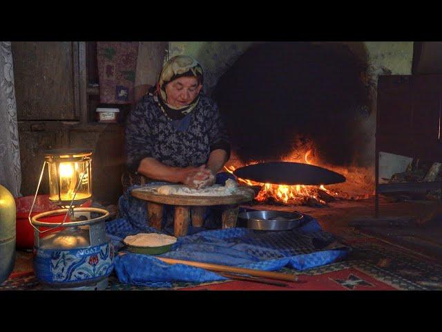 A life without electricity - Village bread / Documentary