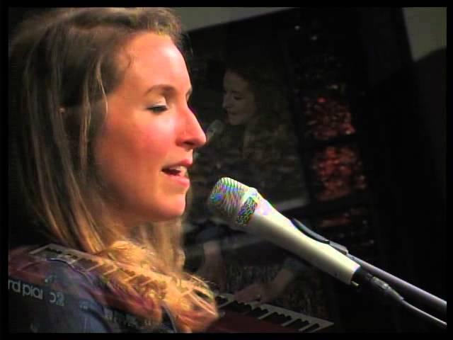 Katie Nelson sings "Psalm 23"