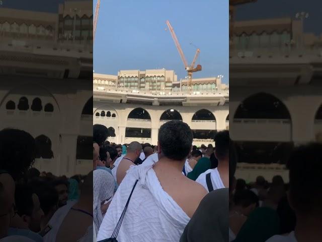 Beautiful Azan #makkah #madinaview #shortvideo #madinahlive #makkahmadina #saudiarabia #viral
